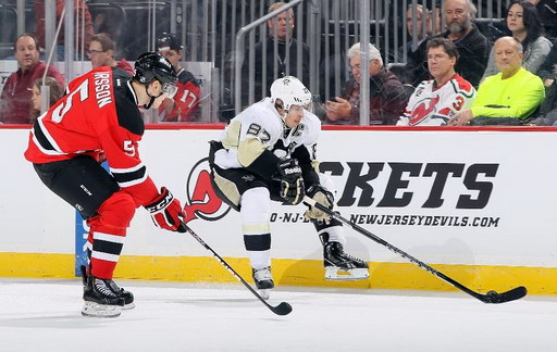 Adam Larsson, Sidney Crosby