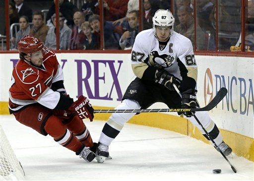 Justin Faulk, Sidney Crosby