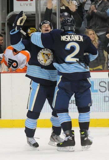 Tyler Kennedy, Matt Niskanen