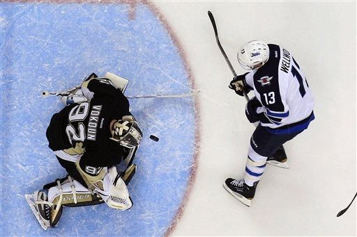 Tomáš Vokoun, Kyle Wellwood