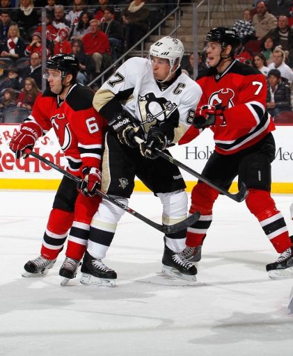 Andy Greene, Sidney Crosby, Mark Fayne