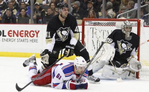 Rick Nash, Robert Bortuzzo