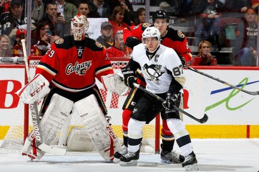 Reto Berra, Joe Colborne, Sidney Crosby