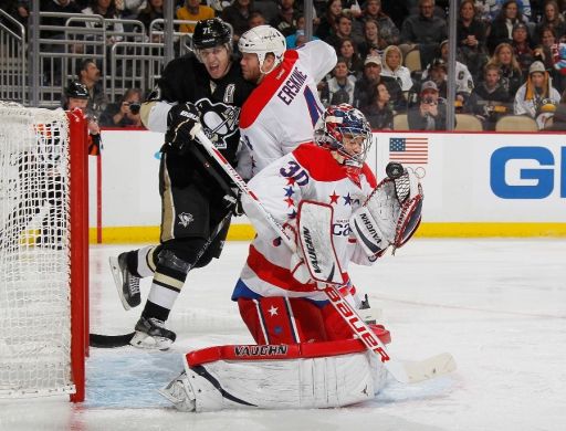 Evgeni Malkin, John Erskine, Michal Neuvirth