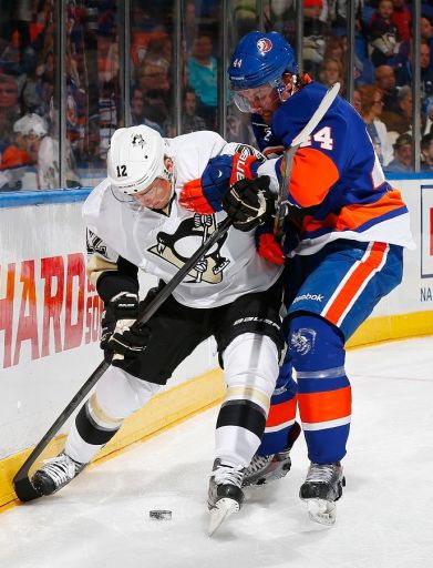 Chuck Kobasew, Calvin de Haan