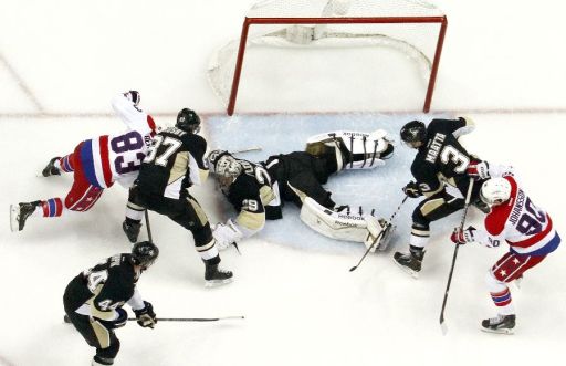 Brooks Orpik, Jay Beagle, Sidney Crosby, Marc-Andre Fleury, Olli Maatta, Marcus Johansson