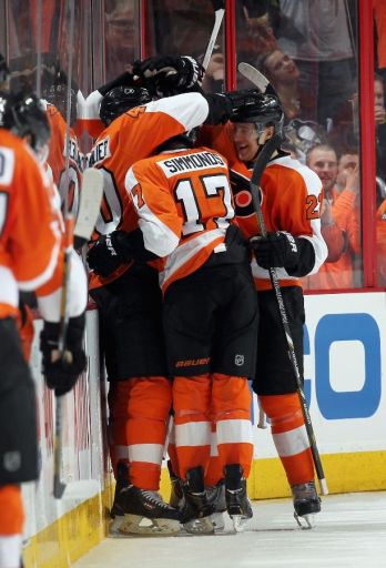 Vincent Lecavalier, Wayne Simmonds, Luke Schenn