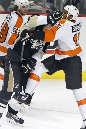 Claude Giroux, Evgeni Malkin, Wayne Simmonds