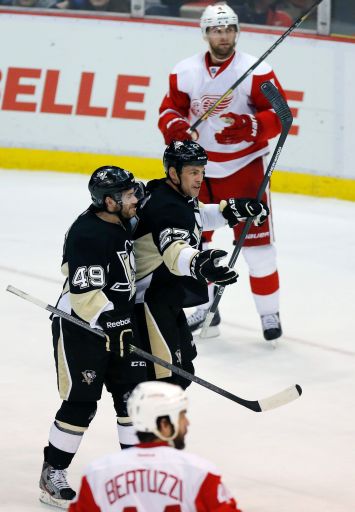 Brian Gibbons, Craig Adams, Jakub Kindl