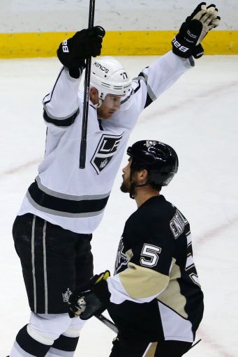 Jeff Carter, Deryk Engelland