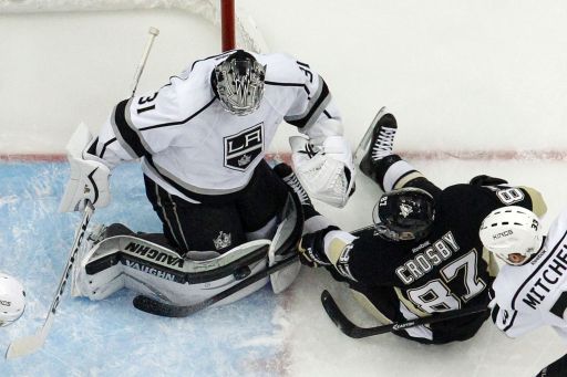 Martin Jones, Sidney Crosby, Willie Mitchell