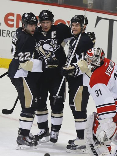 Lee Stempniak,Sidney Crosby, Chris Kunitz, Anton Khudobin