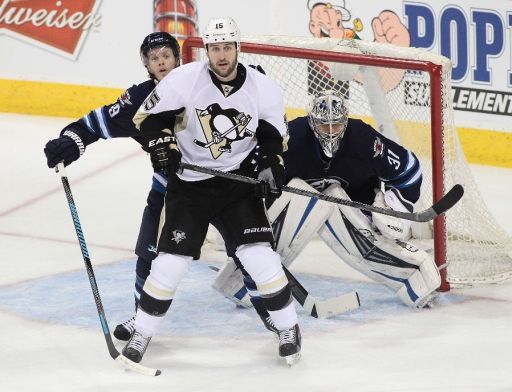 Tanner Glass, Tobias Enstrom, Ondřej Pavelec