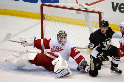 Jonas Gustavsson, Beau Bennett