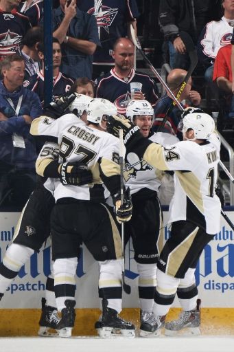 Sidney Crosby, Lee Stempniak, Chris Kunitz